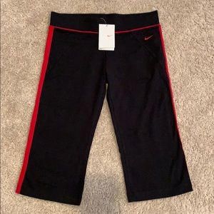Nike Black/Red Capris NWT Size Small